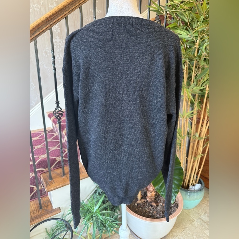 Sears Roebuck and Company men’s vintage V-neck sweater size large 100% lambswool - Picture 9 of 9